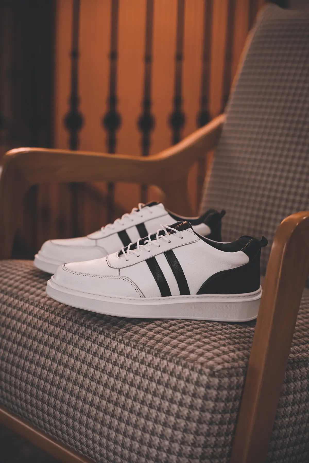 کفش مردانه تمام چرم اسپرت رنگ سفید کد b2