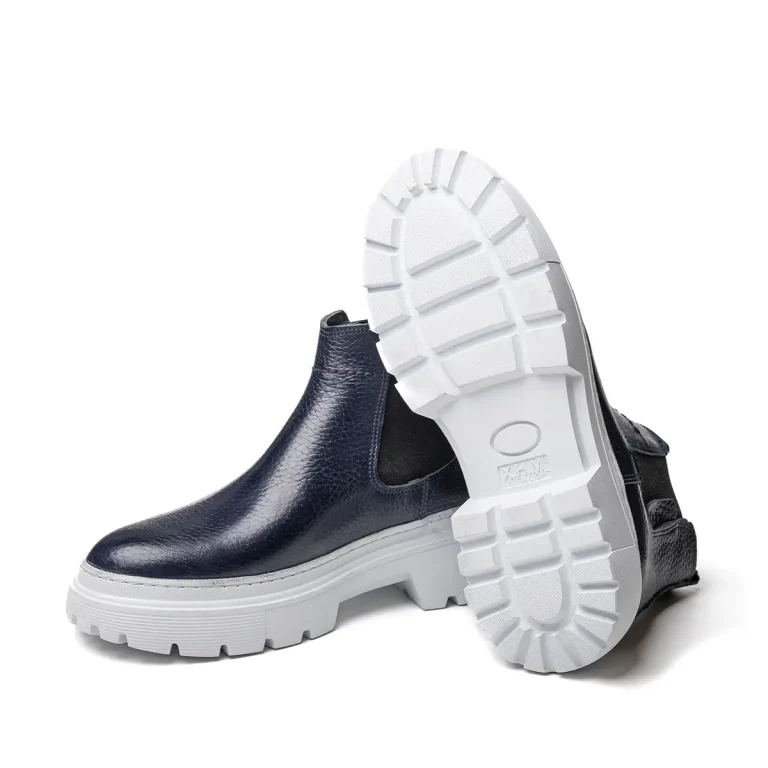 نیم بوت زنانه مدل mp رنگ سرمه ای با زیره سفید از برند کفش شمس